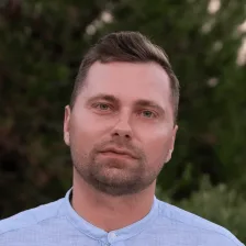 Марес Шамжи — Chief Executive Officer (CEO)