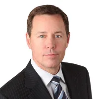 Дон Робертсон — Board Member, Audit Committee Chair