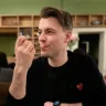 Тревор Генри